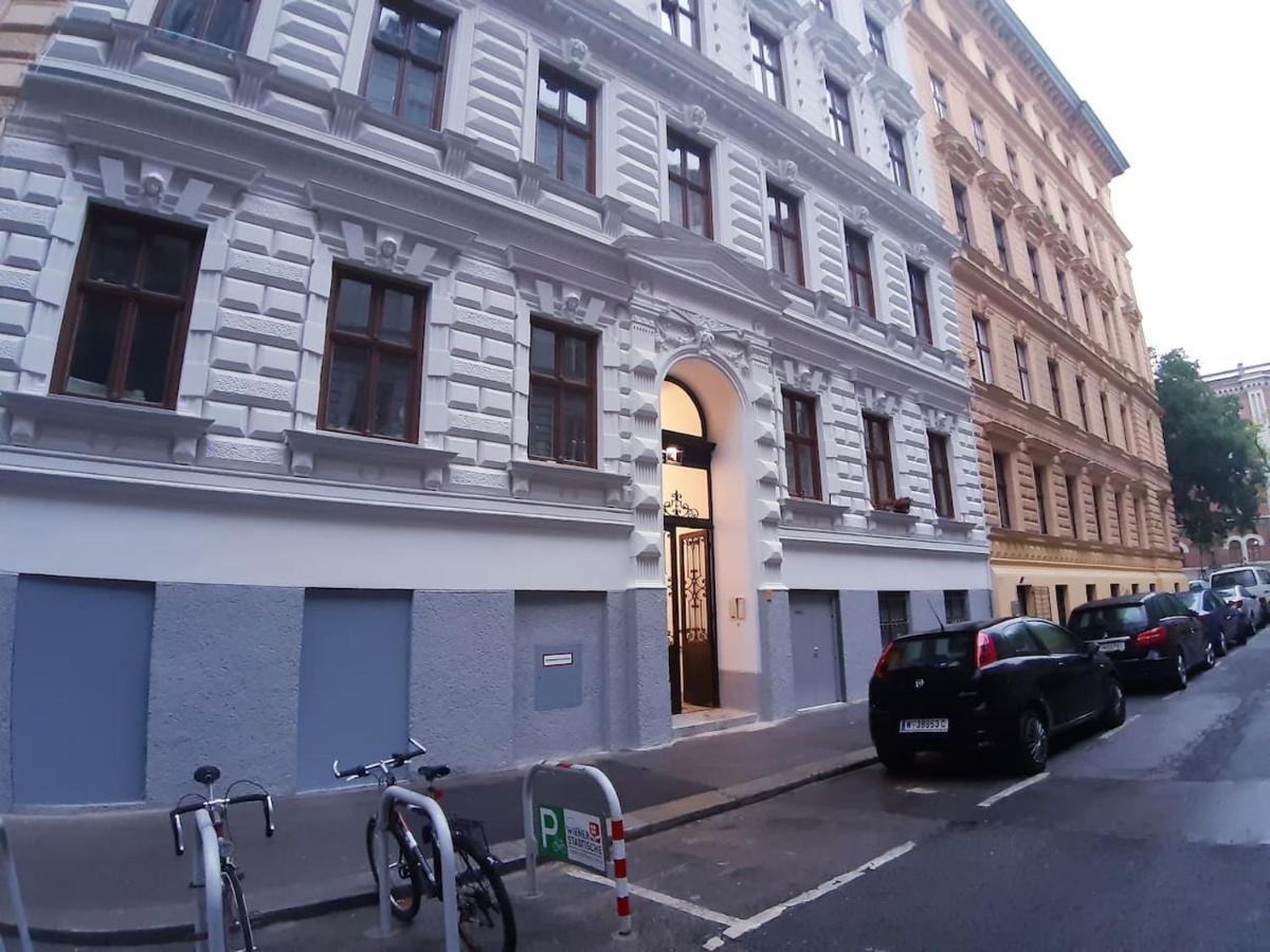 Amazing Location In Vienna Near Rathaus Apartment ภายนอก รูปภาพ